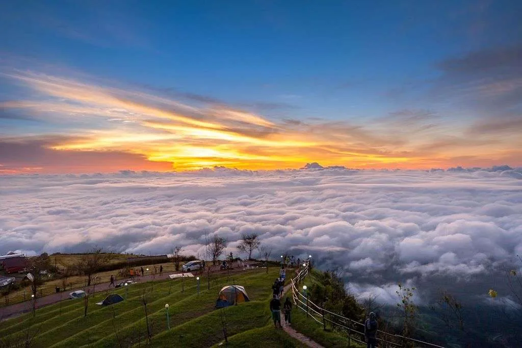 Top 10 Unforgettable Places to Visit in Bangalore – Roam Traveller 3 Nandi Hills