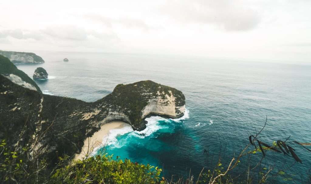 Bali for Budget Travelers: The Best Low-Cost Experiences & Tips(2025) 4 Bali image 4