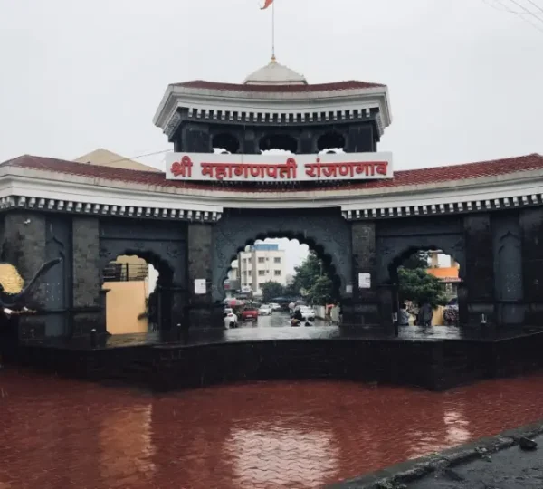One Day Shirdi Tour Package by Flight from Bangalore – All Inclusive 4 shirdi