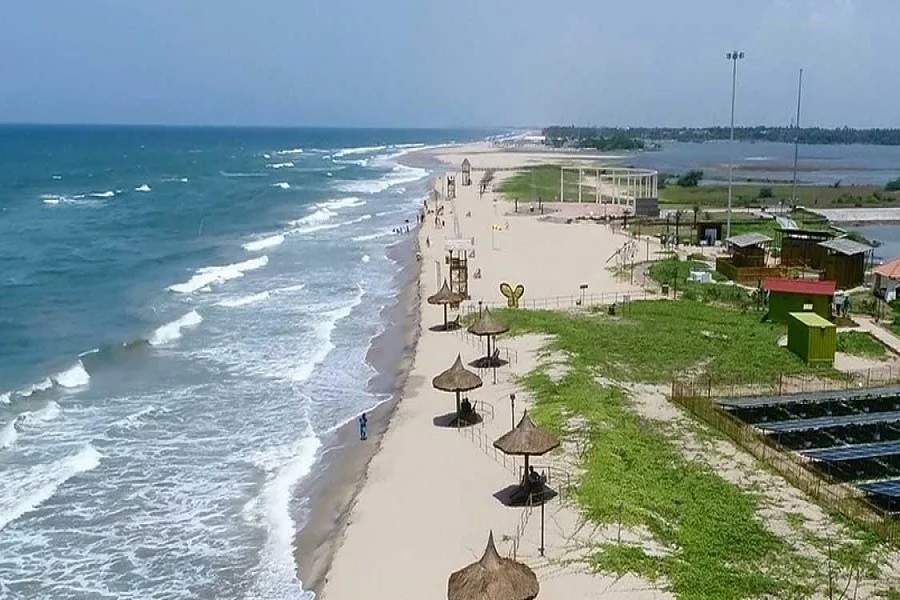 15039781Eden beach