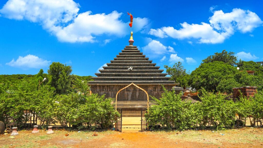 10 Best Places to Visit in May in Maharashtra for a Summer Getaway 1 Mahabaleshwar min