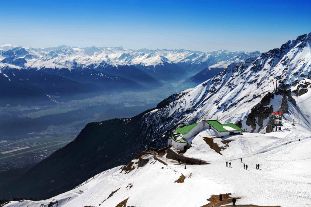 Best Time to Visit Manali and Shimla: Month-by-Month Travel Guide 2 Manali