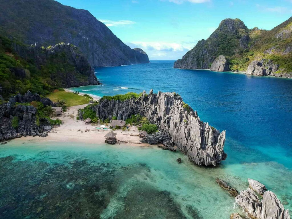 Best Places to Visit In Philippines: Your Ultimate Bucket List! 1 Palawan