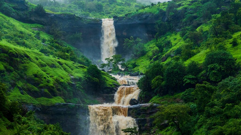 10 Best Places to Visit in May in Maharashtra for a Summer Getaway 10 igatpuri waterfall igatpuri maharashtra attr hero 1 min