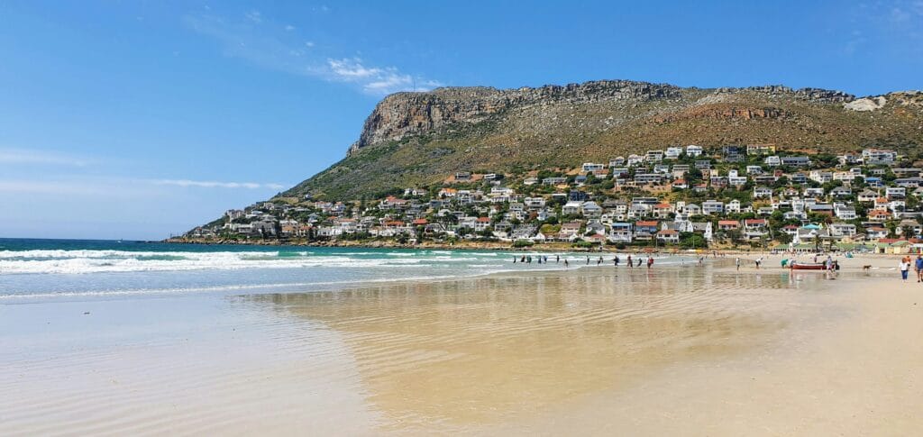Best Countries to Visit in May: Top 10 Destinations for Spring Travel (2025) 10 May