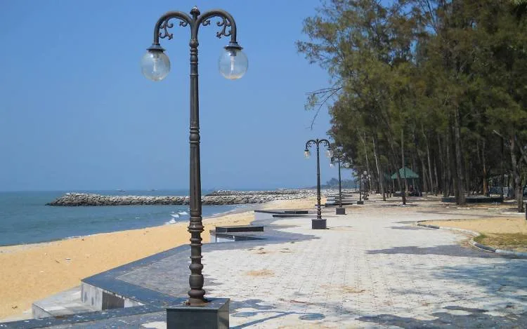 kappad beach boardwalk