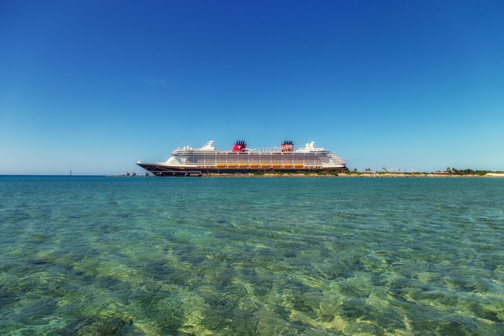 Best Cruises for Families with Kids – Summer 2025 Options 1 Best Cruises for Families with Kids
Disney Cruise Line