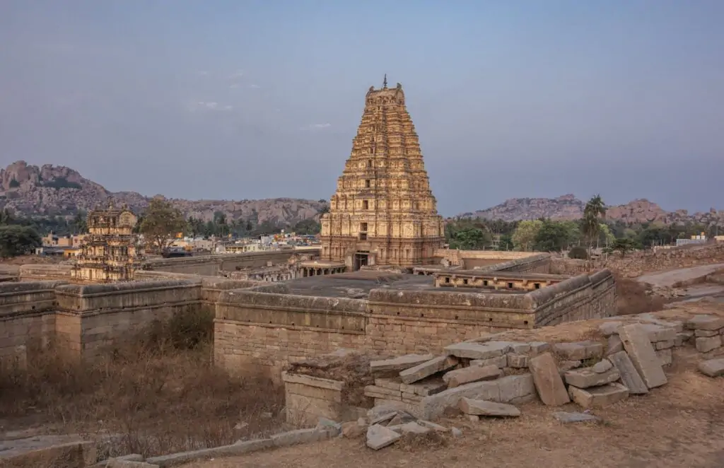 10 Oldest Temples in India You Must Visit in 2025 – Explore Timeless Wonders! 7 Virupaksha Temple, Karnataka