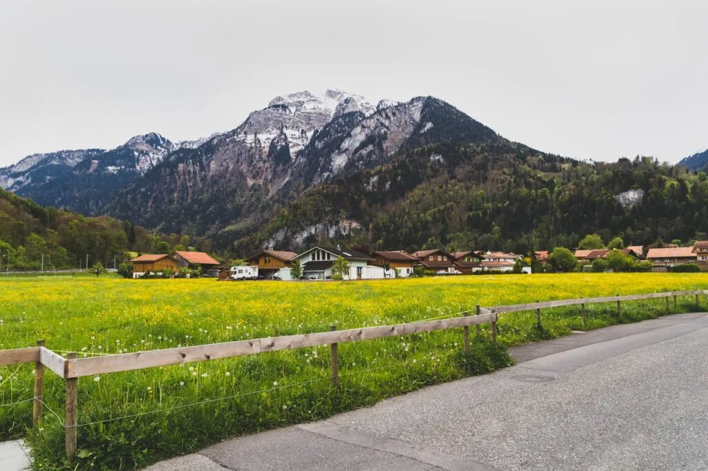 Places to Visit in Switzerland: The Ultimate 2025 Travel Bucket List 4 Interlaken