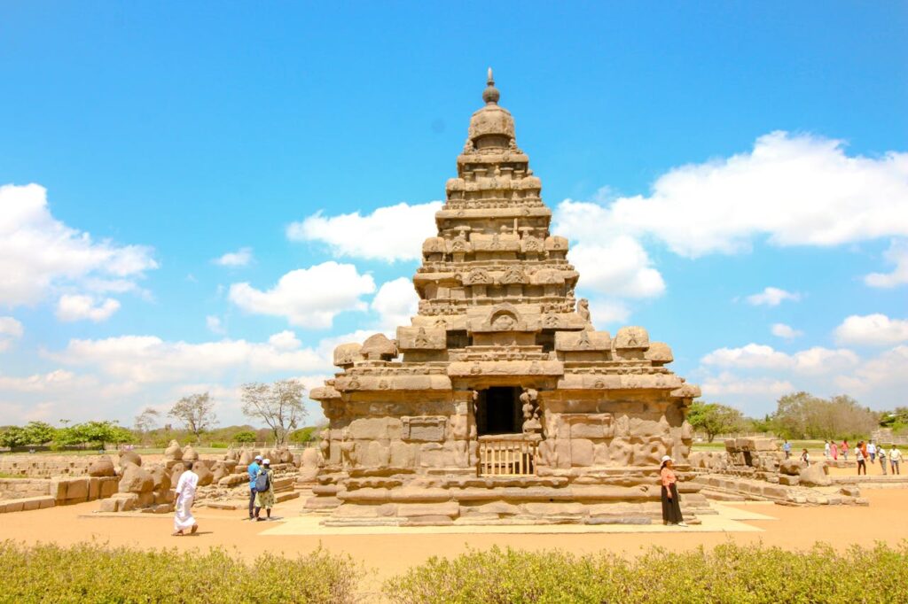 10 Oldest Temples in India You Must Visit in 2025 – Explore Timeless Wonders! 3 Shore Temple, Tamil Nadu