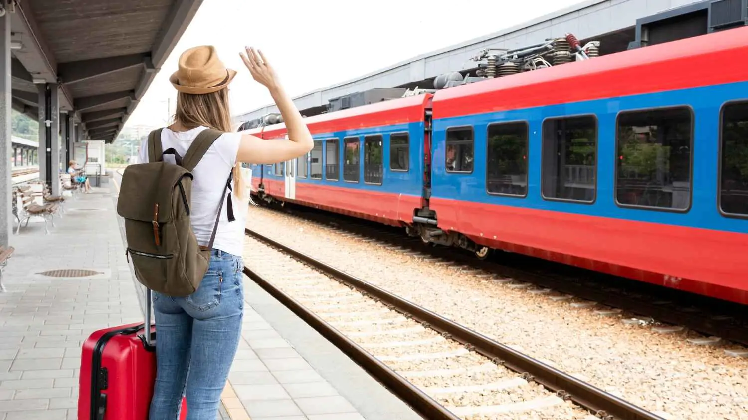 5 Breathtaking Train Journeys in South India You Must Experience 1 Train