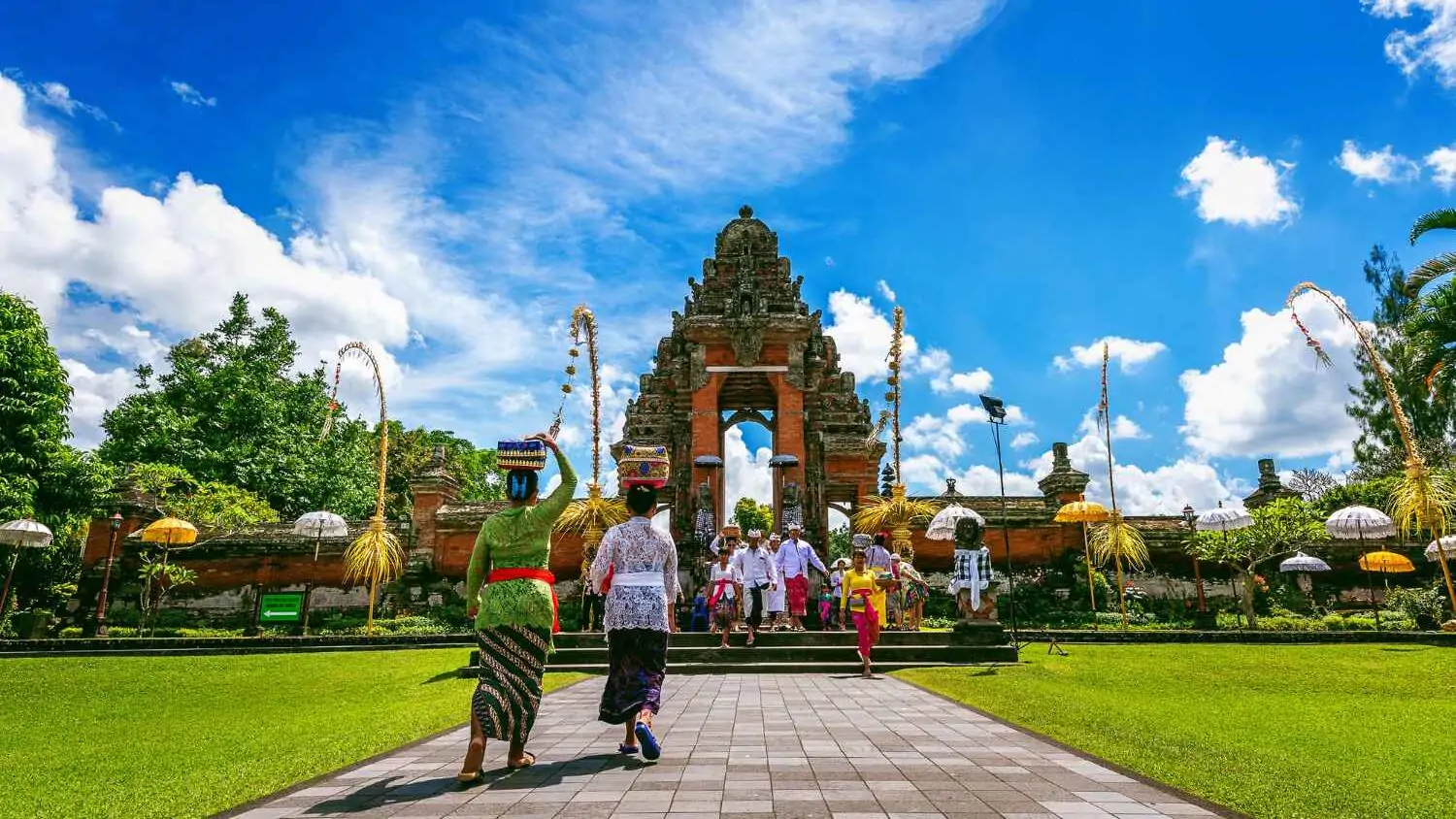 Bali Budget Travel Guide: Tips for Affordable Trips 4 390 11zon edited