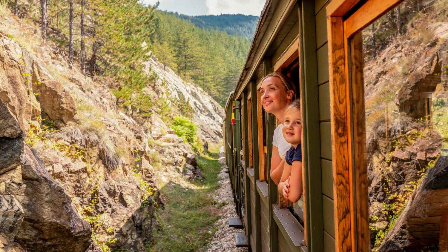 5 Breathtaking Train Journeys in South India You Must Experience 5 Train