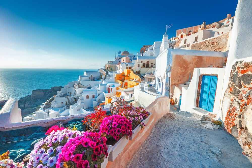 Top 5 Romantic Summer Destinations for Indian Couples 2 Romantic