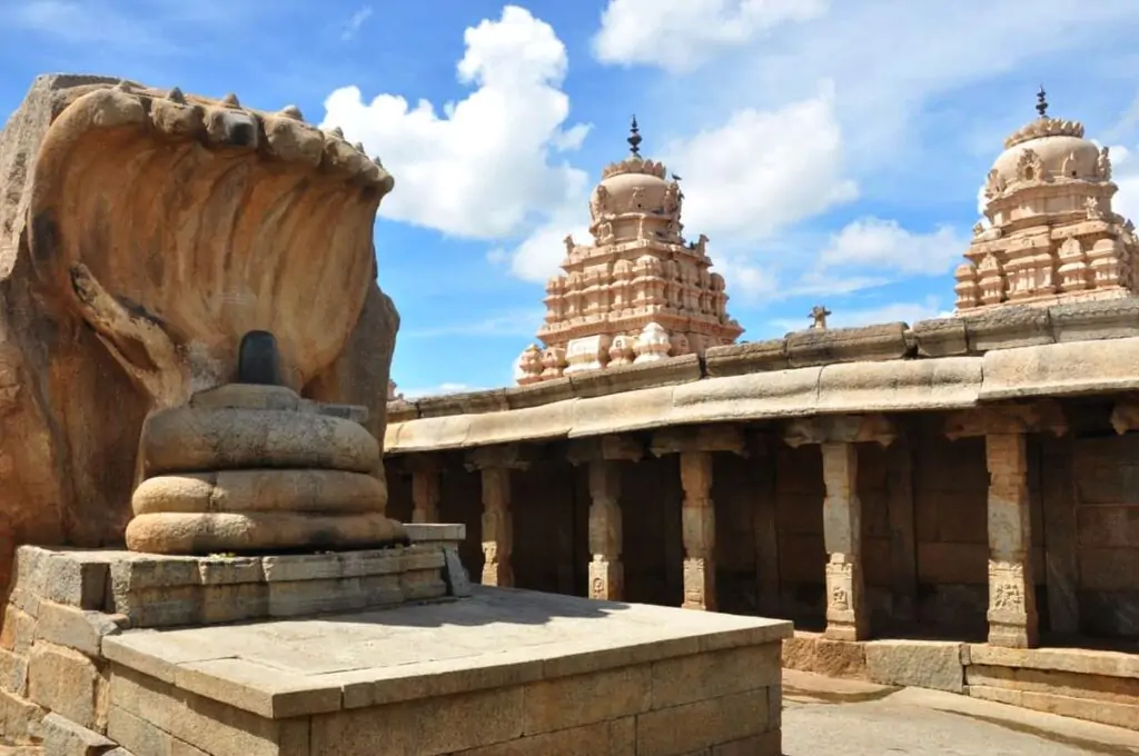 Best Weekend Trips from Hyderabad: Top Getaways Within 500 km 8 Lepakshi min