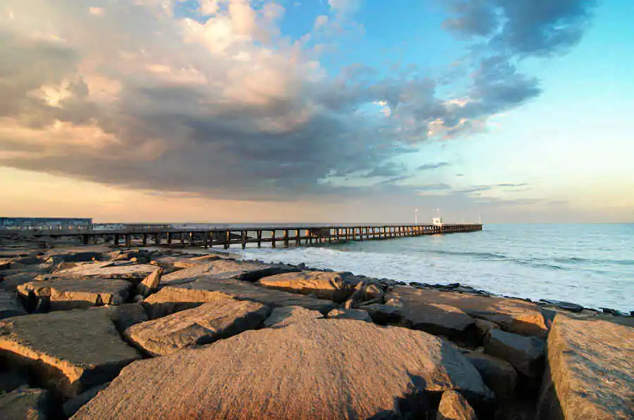 Pondicherry Beach min