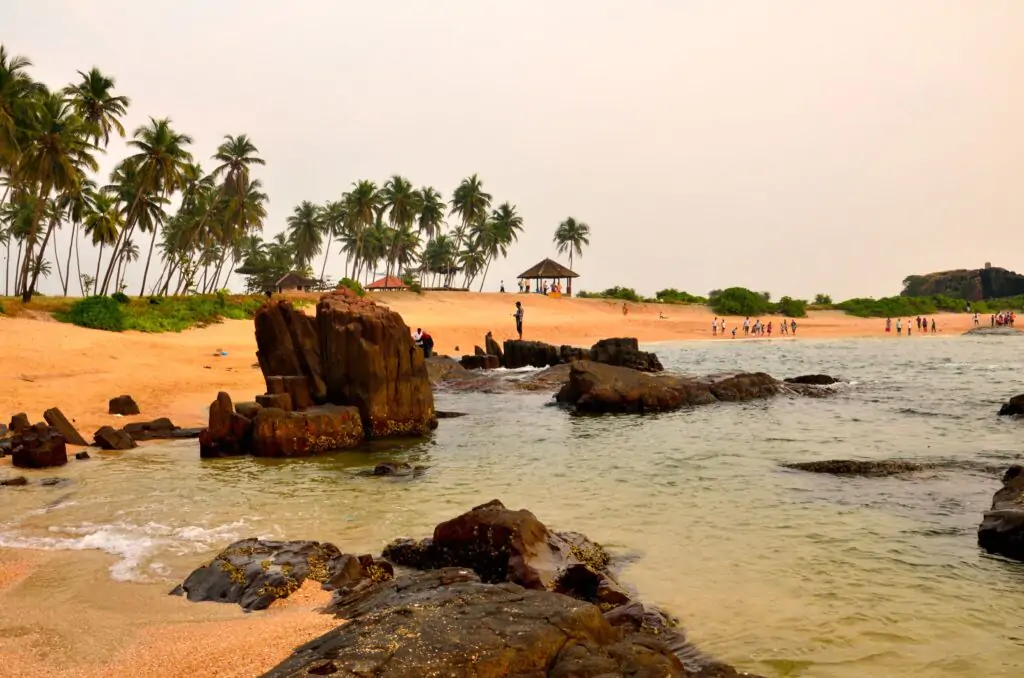 Discover the Best Places to Visit in Udupi: Temples, Beaches, and Hidden Gems 2 St. Marys Island udupi karnataka min