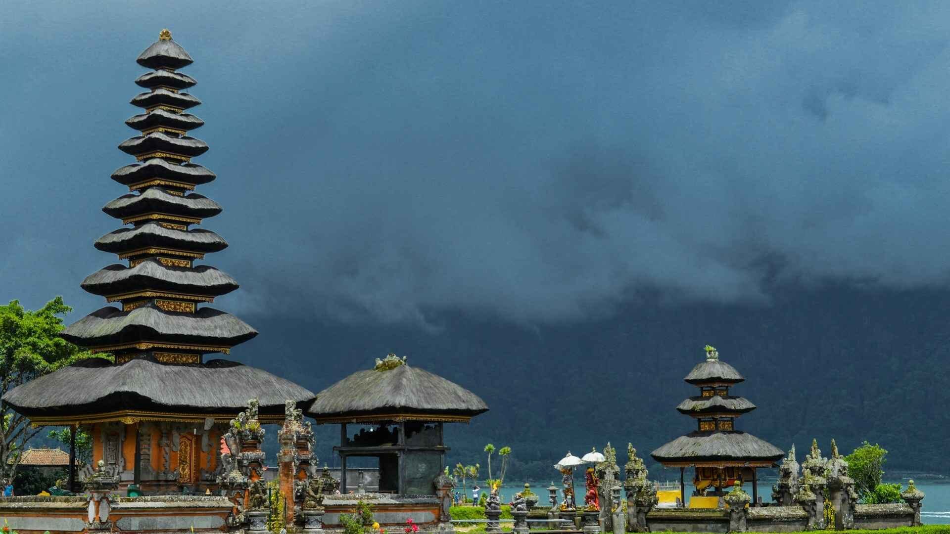 Best 10 Family-Friendly International Vacation Spots Indians Must Visit in 2025 5 audrey chambeau BBM0Ok0kmN4 unsplash 11zon edited