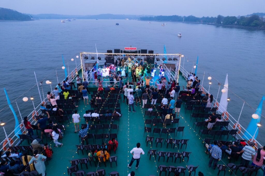 Exploring the Best Luxury Dinner Cruise in Goa 4 cruise in Goa booking min