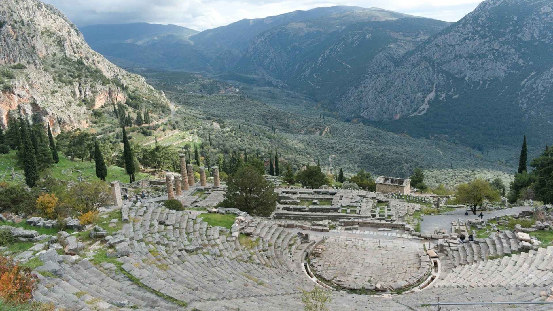 Planning Your Dream Greek Vacation? 7 Must-Visit Places To Add To Your Itinerary 2 Dream Greek Vacation: 7 Must-Visit Places in Greece