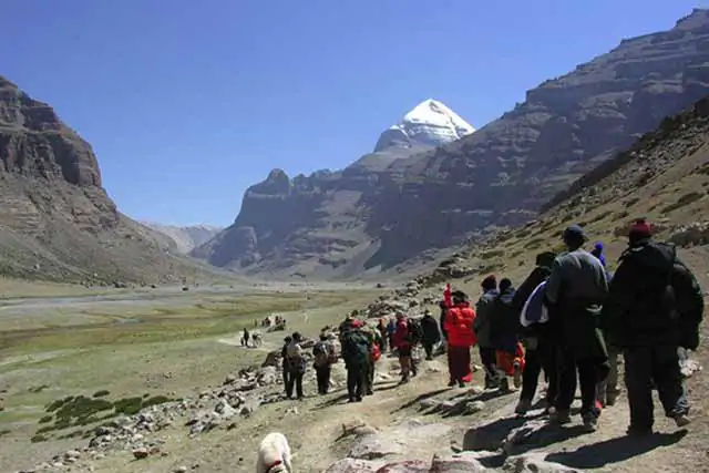 Kailash Mansarovar Yatra: Pilgrimage to the Abode of Shiva 2 kailash mansarovar 1