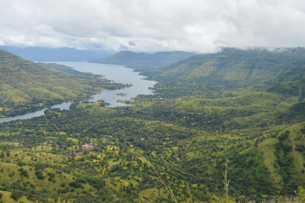 Top 10 Best Places To Visit In Lonavala for a Scenic Getaway 1 manoj gopanapalli Y2pJzYvHKdA unsplash min