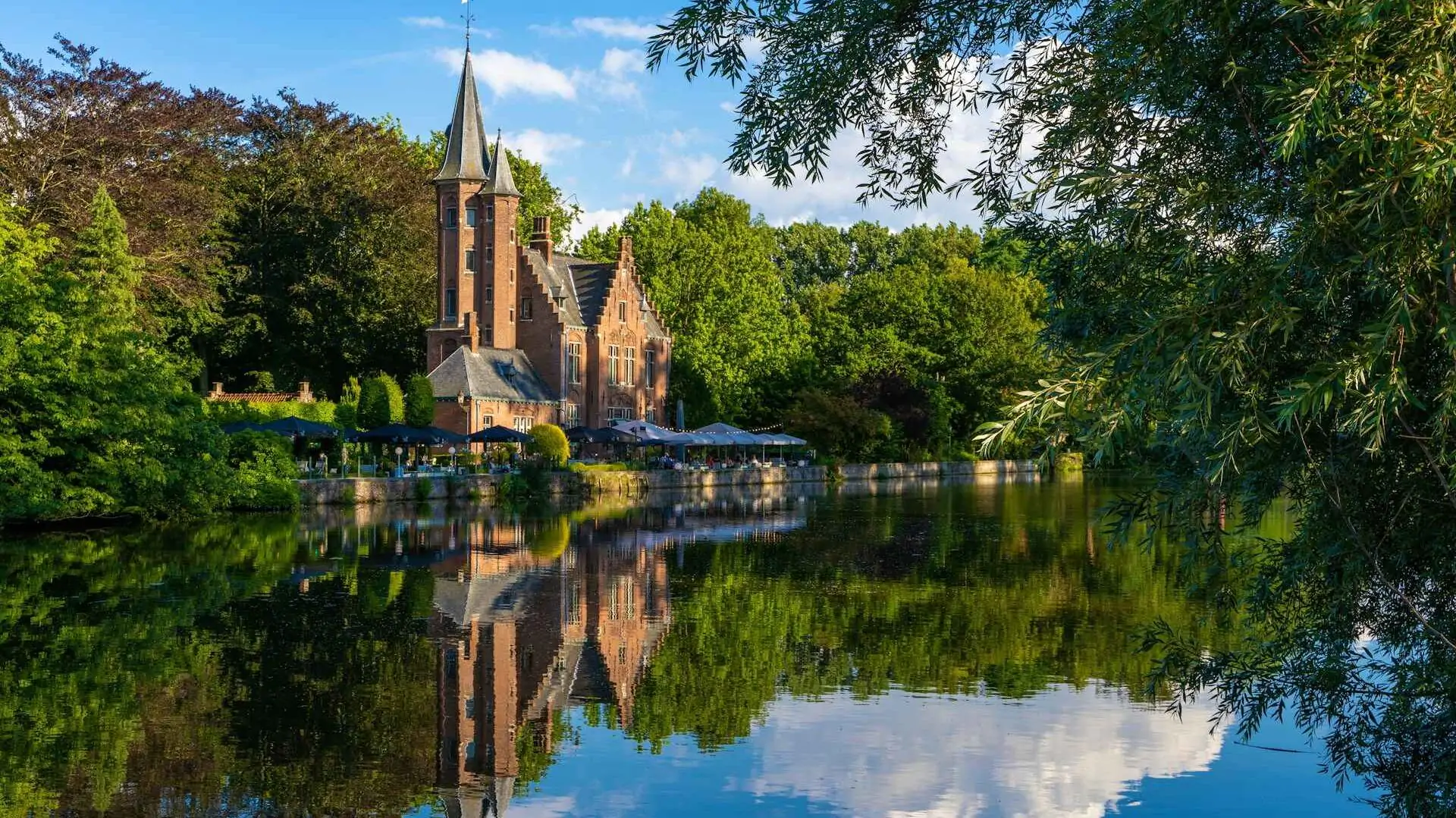 10 Amazing Places to Visit in Belgium 5 maria lopez jorge ZiIQBJm qr0 unsplash 11zon edited