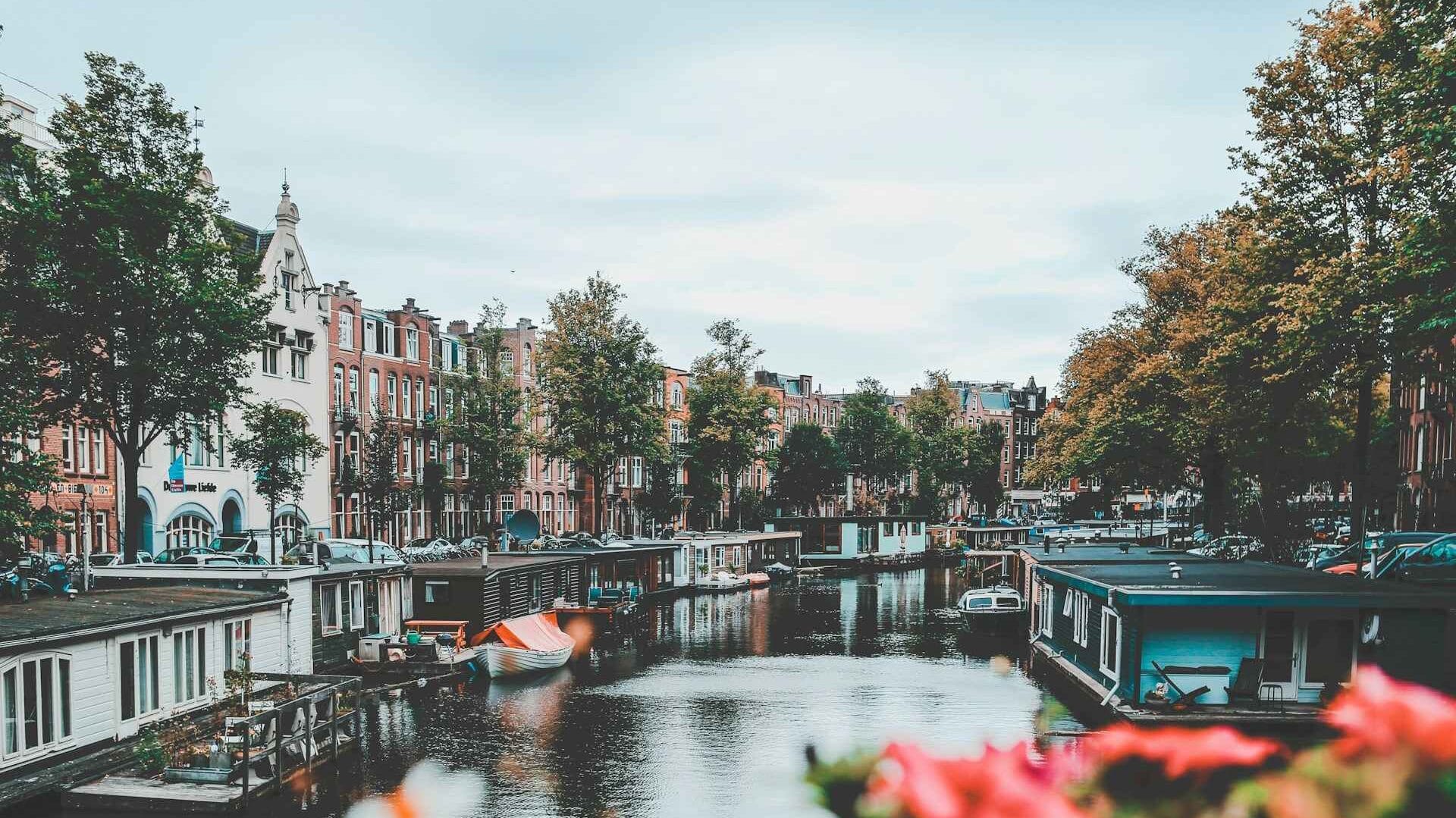 Explore Europe Cheaply: Top Tips for Budget-Friendly Travel 1 Europe