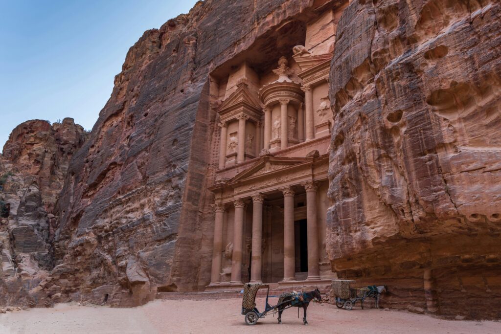 Travel Guide: The New 7 Wonders of the World 2 pexels abdghat 1631665 min