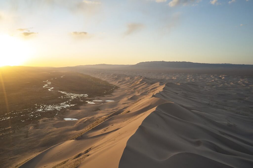 Top 10 Famous Deserts In The World You Must Explore 4 Gobi Desert
