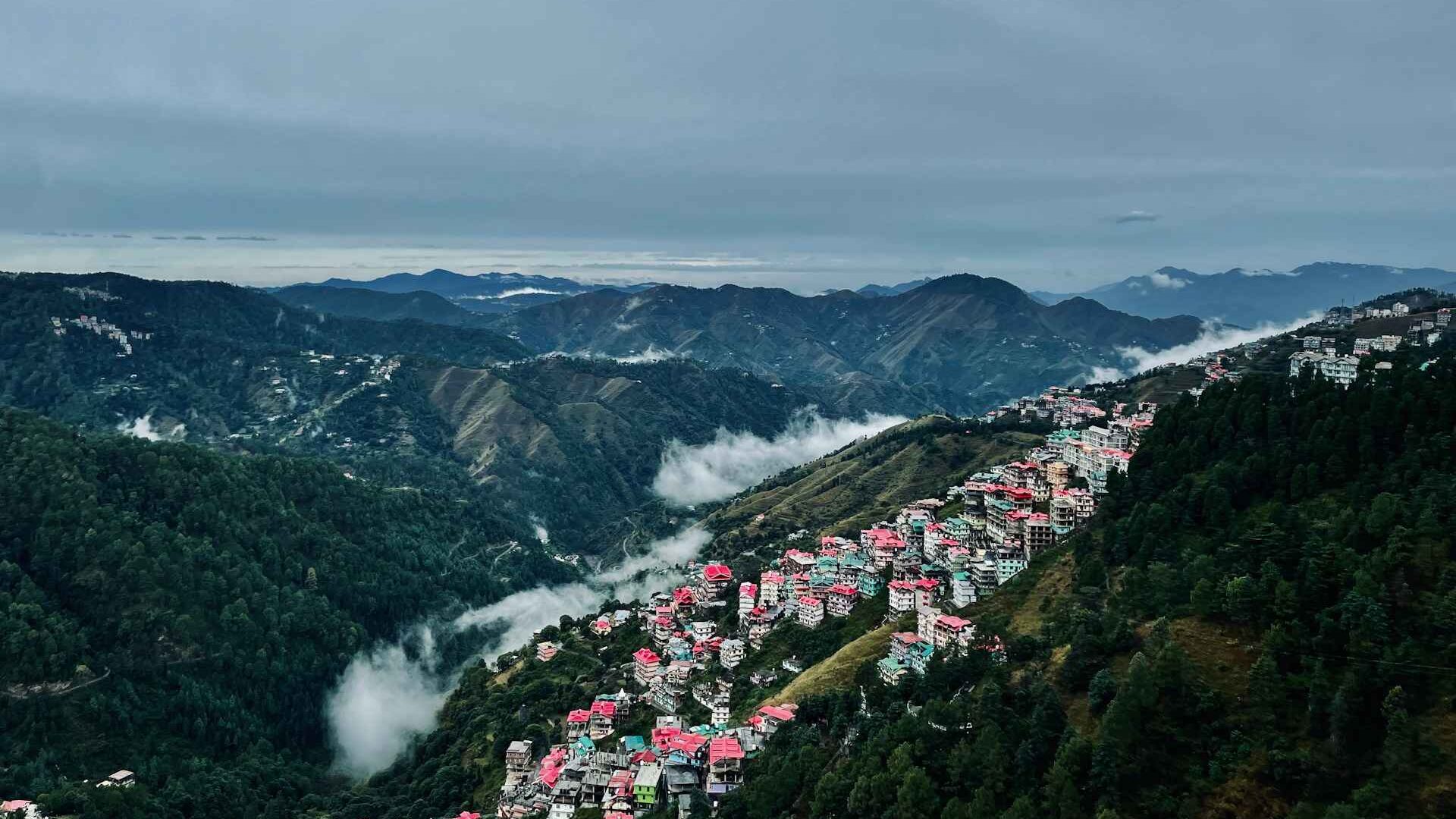 Family-Friendly Summer Getaways in India for June School Holidays 2 raghav goyal 5cyaLryB3ek unsplash 1 11zon edited
