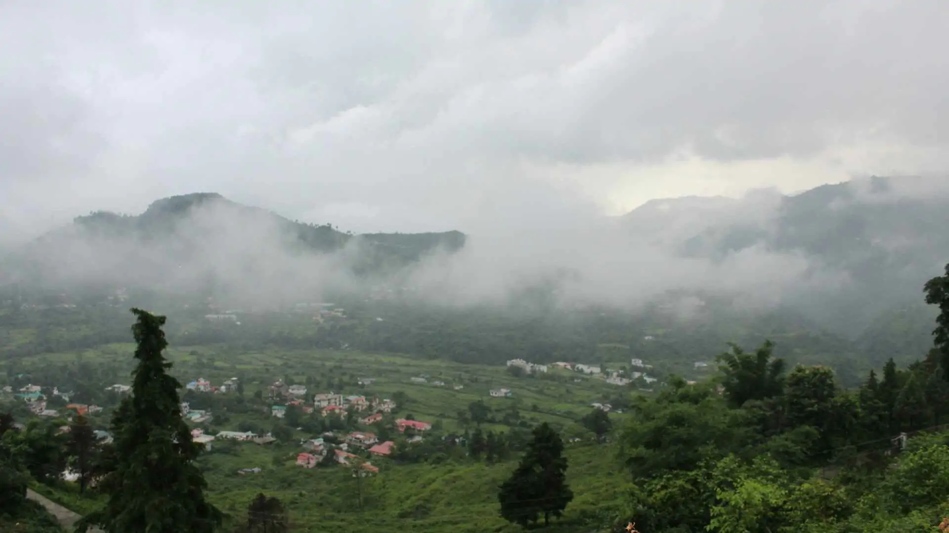 Best Monsoon Destinations in India to Explore in July 2025 1 sanjeev malhotra kIjpeU000n8 unsplash 11zon edited