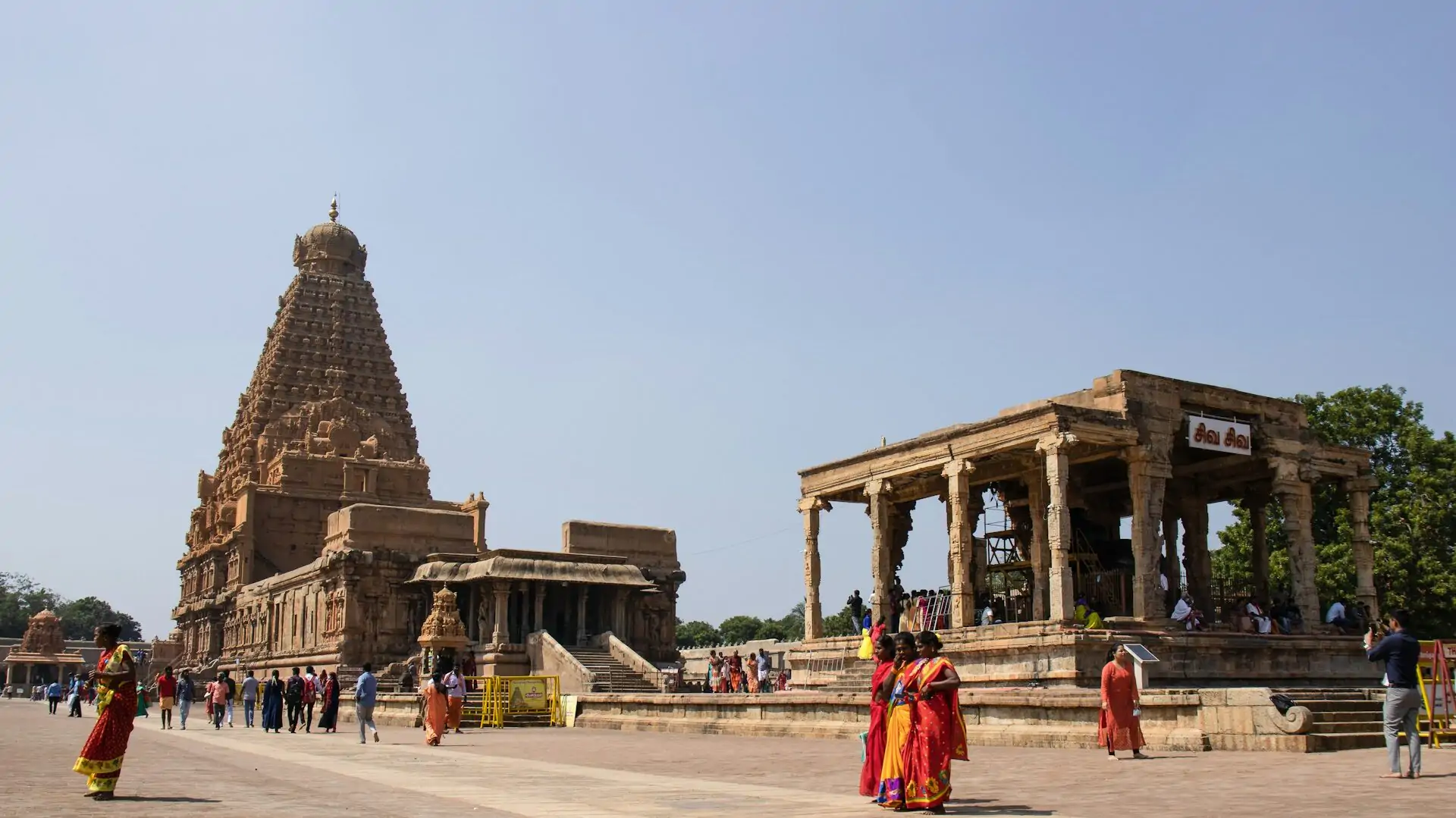 The Untold Story of Brihadeeswarar Temple 4 Brihadeeswarar Temple