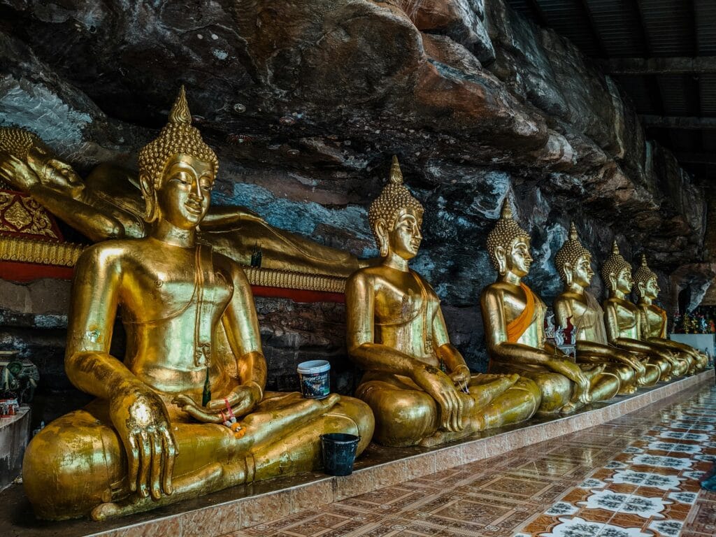 Top Things to Do in Krabi, Thailand: From Elephant Sanctuaries to Night Markets 2 pexels george best thai 1182127 2897748 min