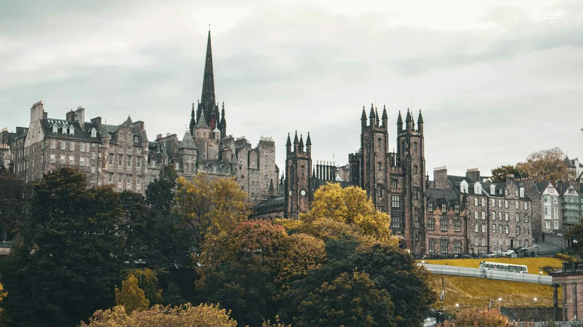 Top Places to Stay in Edinburgh, Scotland for Every Type of Traveler 1 places to stay in edinburgh scotland