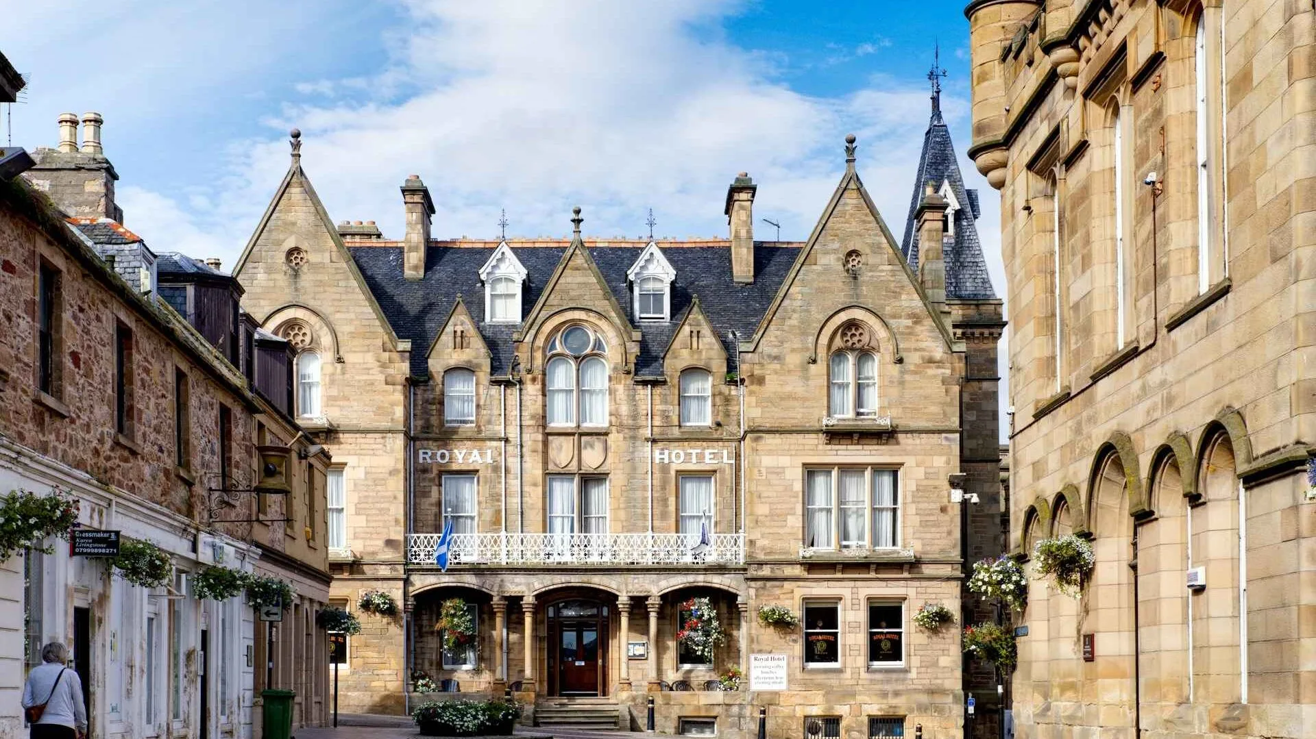 Top Places to Stay in Edinburgh, Scotland for Every Type of Traveler 2 places to stay in edinburgh scotland