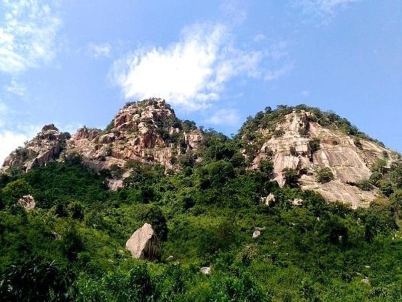 14 Best Offbeat Places to Visit in Chhattisgarh for Nature, Culture & Adventure 3 Ramnami Villages min