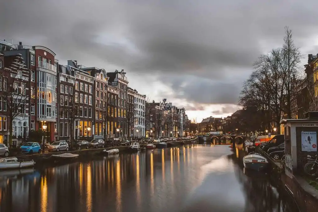 Best places to visit in Amsterdam 2 azhar j t2hgHV1R7 g unsplash 11zon