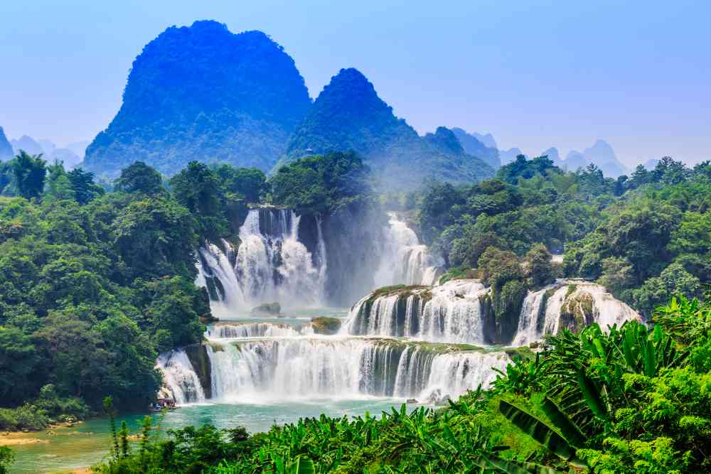 China Travel Guide: 5 Hidden Gems Beyond Tourist Crowds 6 Detian Waterfall