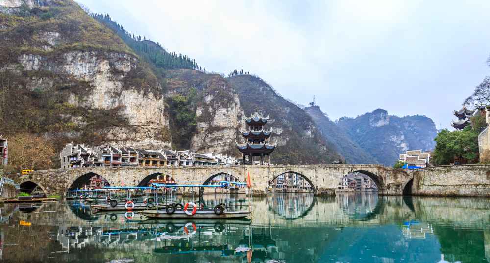 Zhangjiajie Avatar Mountains: Complete Guide to China's Floating Peaks 5 Zhangjiajie Avatar Mountains