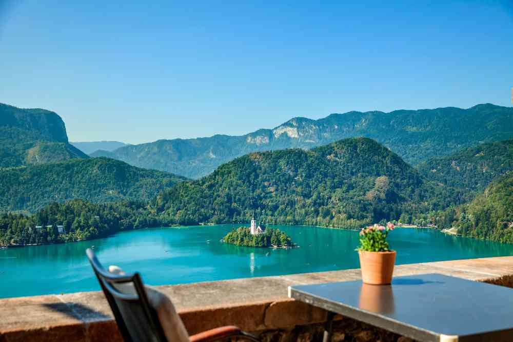 Best Places to Visit in Italy for Couples 6 Lake Como